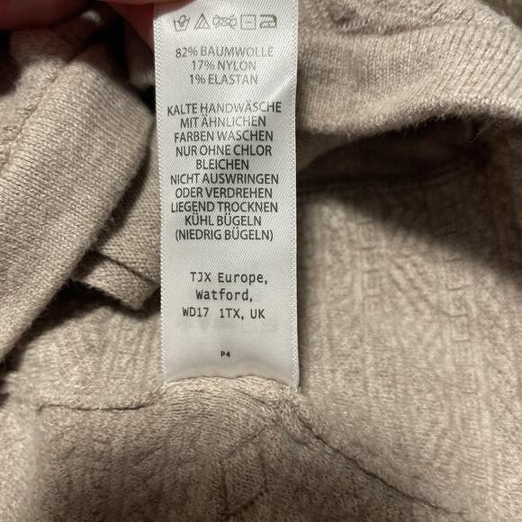 Skyr Sweater Womens Small Beige Funnel Cowl Neck Thumbholes Knit Pullover Top - Picture 8 of 10